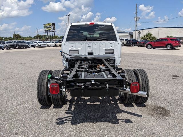 2026 Ford F-450SD — detail view