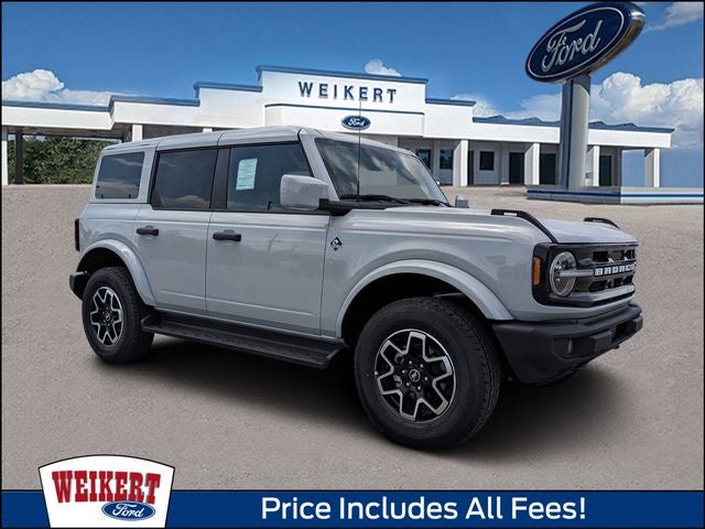 2026 Ford Bronco Outer Banks in Avalanche Gray — front three-quarter view